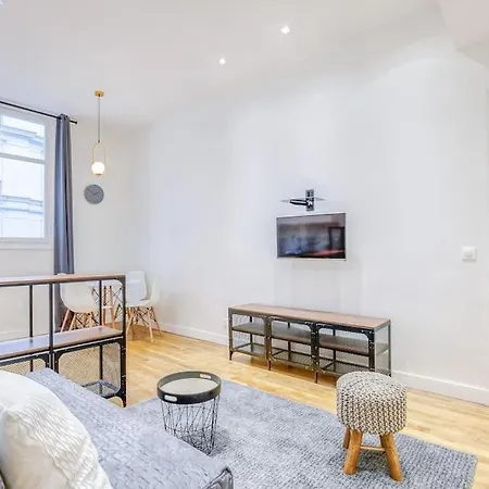 Magnifique Studio Parc Monceau Apartment *