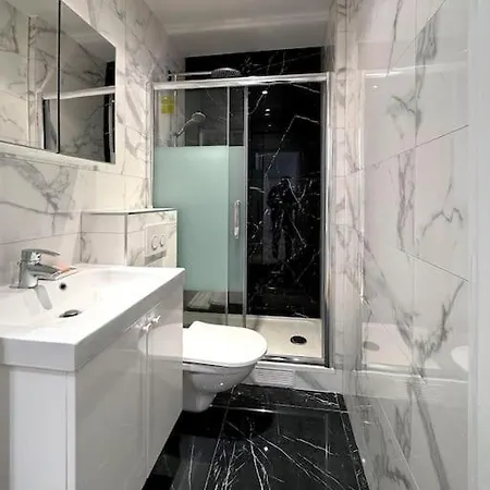Magnifique Studio Parc Monceau Apartment Paris