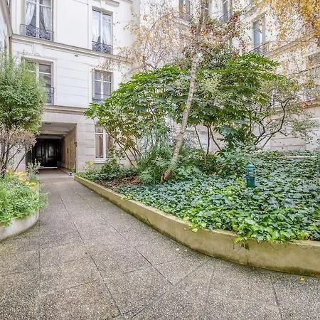 Magnifique Studio Parc Monceau Paris